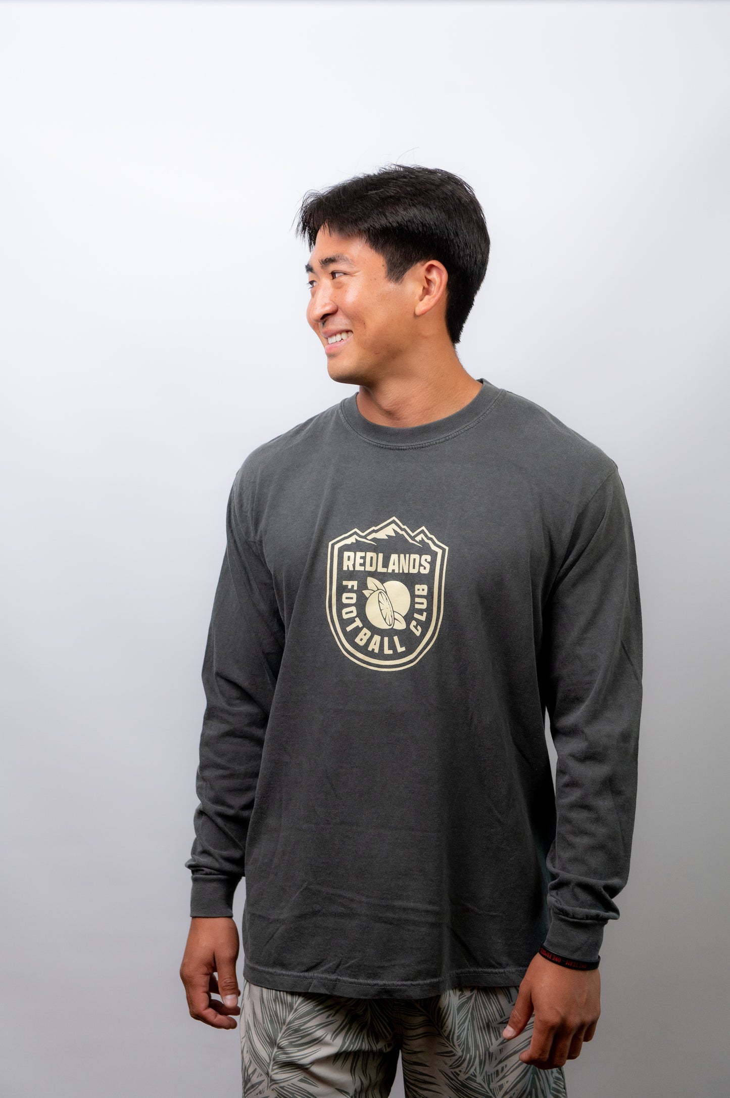 Long Sleeve Tee - Badge - Pepper
